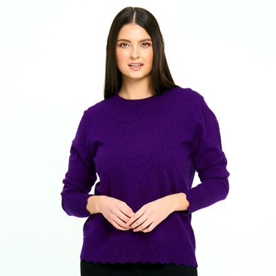 Scalloped Hem Top in Grape