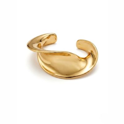 Sculpted Wave Cuff in Gold