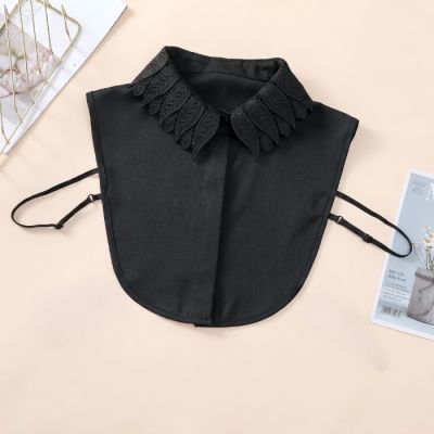 Petal Lace Collar Dickey in Black-OS