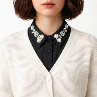 Embellished Detachable Collar in Black