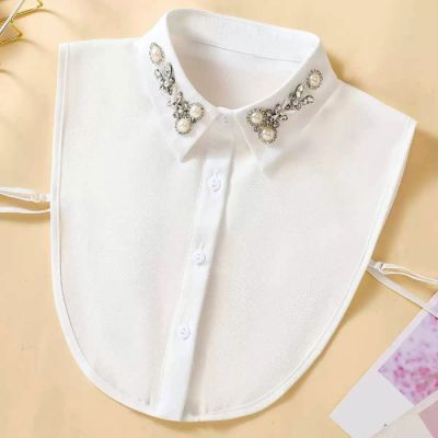 Embellished Detachable Collar in White-OS