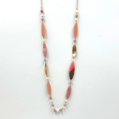 Stretched Oval Necklace in Pink