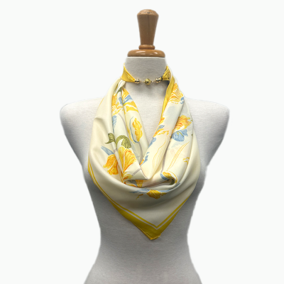 Yellow Ivory Flower Magnetic Scarf