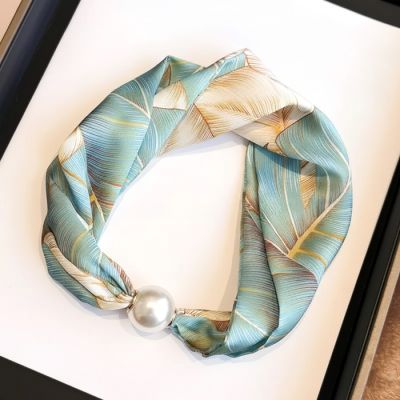 Sage Breeze Magnetic Scarf