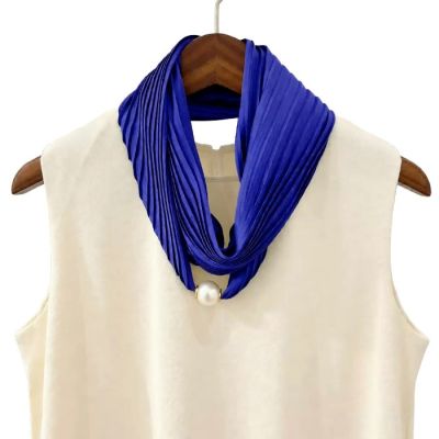 Pleated Magnetic Pearl Scarf in Navy-OS