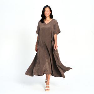 Soft Touch Crinkle Pocket Dress in Khaki